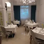 Апартаменты Cesarski Agnes Z Oddzielna Sypialnia, Parking *