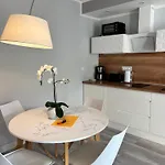 Апартаменты Cesarski Agnes Z Oddzielna Sypialnia, Parking Свиноуйсьце