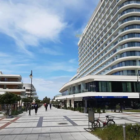 Cesarski Agnes Z Oddzielna Sypialnia, Parking Apartamento