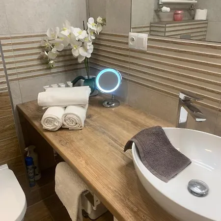 Cesarski Agnes Z Oddzielna Sypialnia, Parking Apartamento