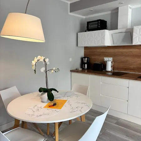 Apartment Cesarski Agnes Z Oddzielna Sypialnia, Parking Swinemünde