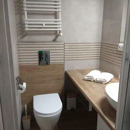 Cesarski Agnes Z Oddzielna Sypialnia, Parking Świnoujście